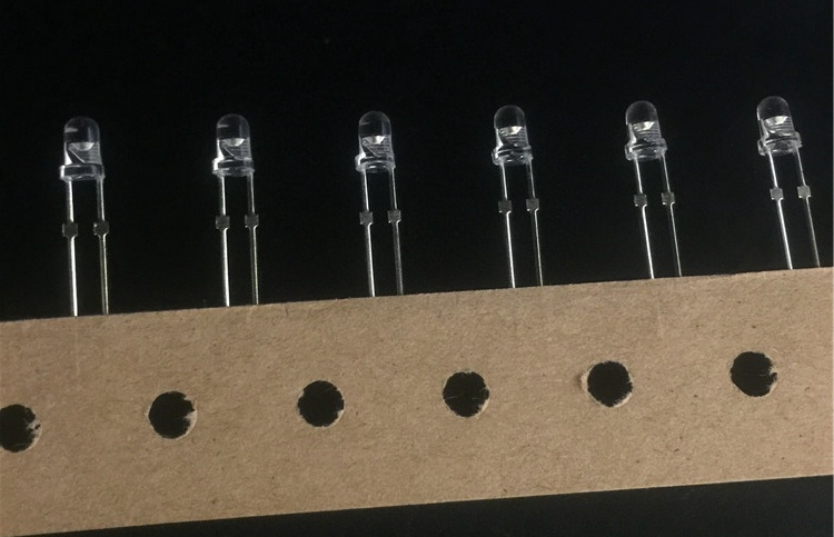 浙江直插3mm藍發(fā)藍色LED燈珠價格行情